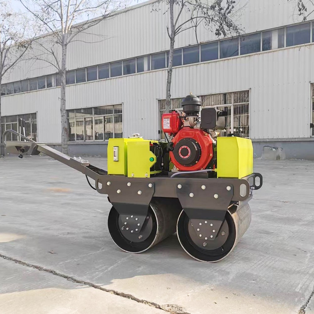 小型壓路機如何在坡道上進行碾壓？