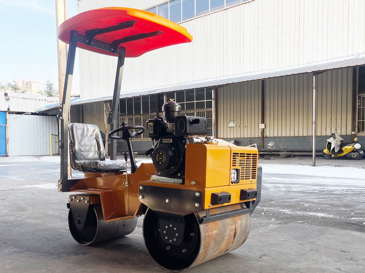小型壓路機購買后的注意事項